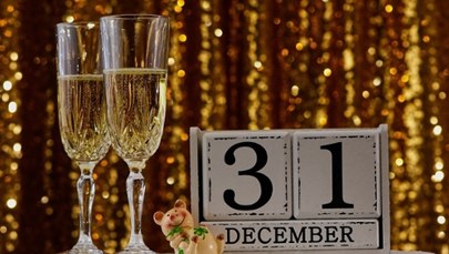 Nowy Rok witamy szampanem. Znasz jego historię?