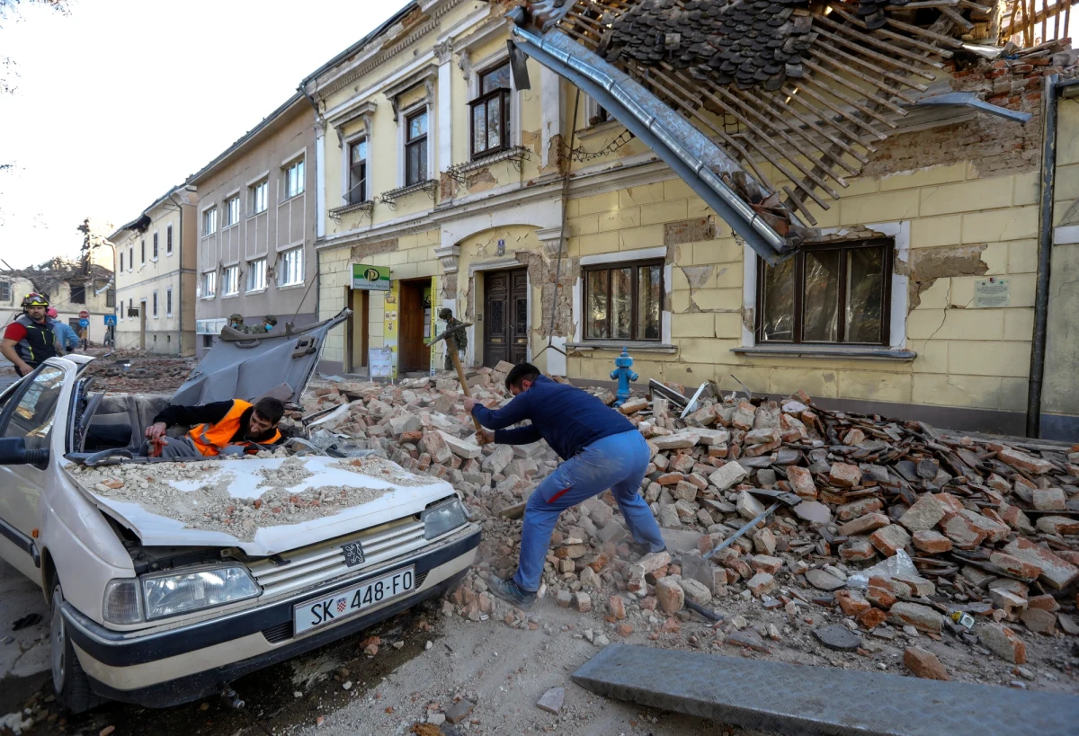 Polscy żołnierze polecieli do Chorwacji. Mają dostarczyć wojskowe namioty mieszkaniowe dla kilkuset osób, które straciły swoje domy w wyniku trzęsienia ziemi. We wtorek zginęło tam 7 osób, a kilkadziesiąt zostało rannych.