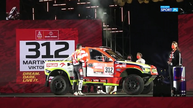 43. edycja Rajdu Dakar rozpoczęła się oficjalną prezentacją wszystkich uczestników na rampie startowej, w której wzięli udział członkowie Orlen Team.