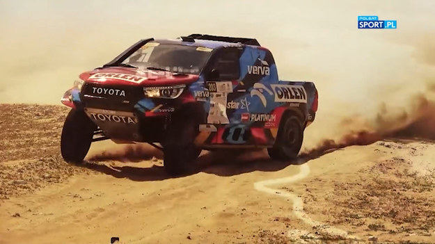 Kuba Przygoński wraz z pilotem Timo Gottschalkiem z Orlen Team zajęli 9. miejsce w pierwszym, liczącym 277 km etapie rajdu Dakar. Kierowca rajdowy, który w sobotnim prologu uplasował się na 4. pozycji, w niedzielę przecierał szlaki, ale zadowolony jest z etapu.