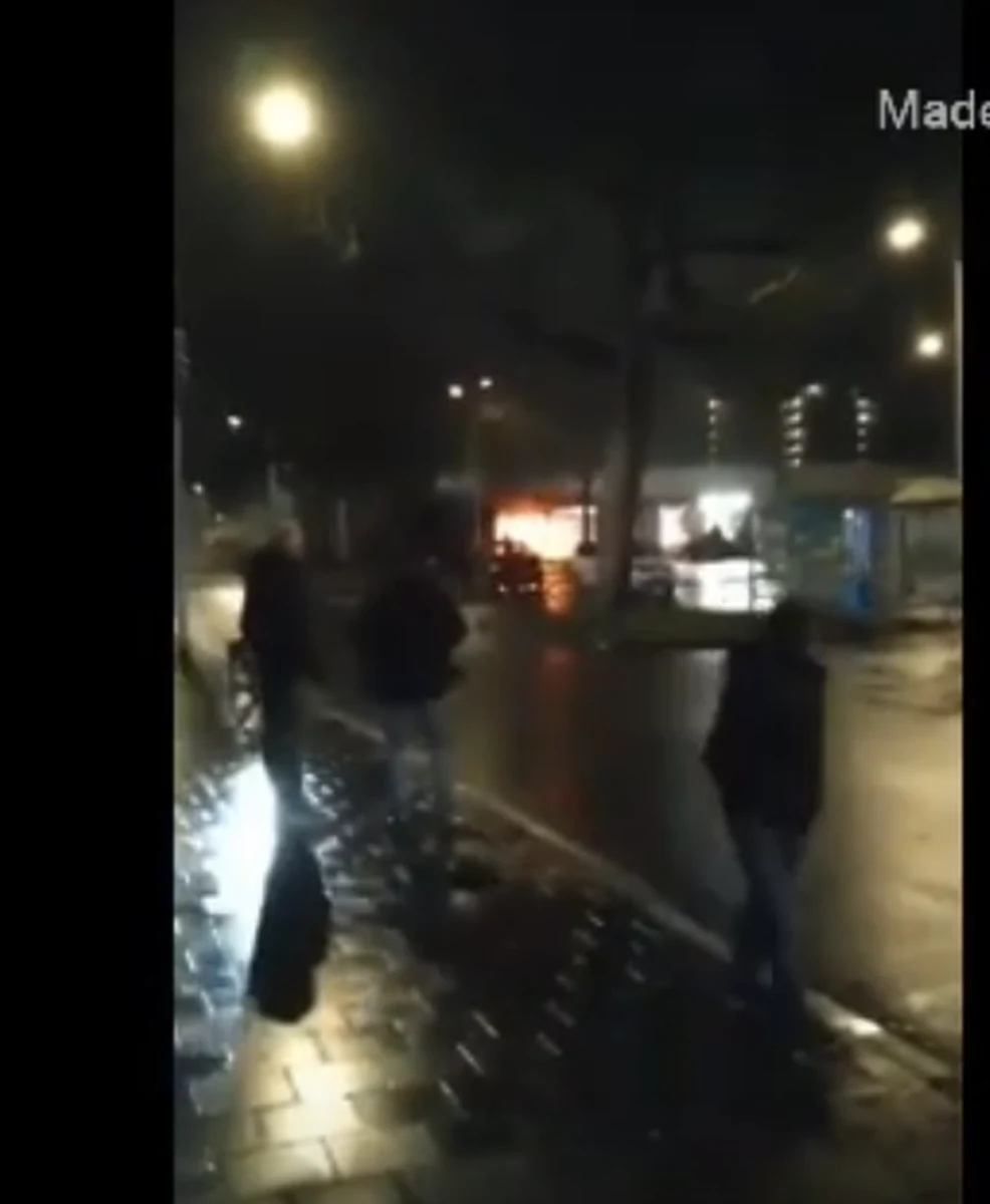 Nad ranem w poniedziałek doszło do eksplozji w supermarkecie "Warszawa" w położonym na południu Holandii - Tilburgu. Nikomu nic się nie stało. 
"To już piąty w tym miesiącu wybuch w prowadzonych przez Kurdów polskich sklepach w Holandii" - donoszą lokalne media.
