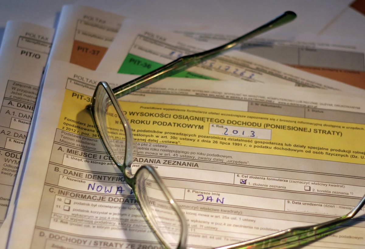 Ucierpiałeś przez Covid-19? Dostaniesz zwrot podatku. Można już składać korekty zeznań za 2019 r., w których odliczymy stratę z 2020 r. - informuje we wtorek "Rzeczpospolita".
