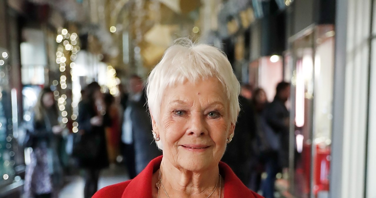 ​Judi Dench wyznała, że o tym, jakie imię otrzyma, zdecydowała słynna wróżka, do której wybrał się jej ojciec. Gwiazda podzieliła się tą ciekawostką przy okazji nadchodzącej premiery jej nowego filmu "Jak wywołałem byłą żonę", w którym gra jasnowidzkę.