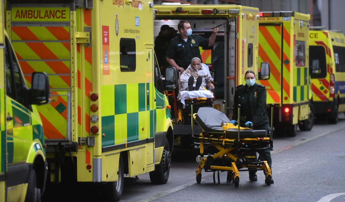 Aż 60 916 zakażeń koronawirusem wykryto w ciągu minionej doby w Wielkiej Brytanii, co jest kolejnym w ostatnich dniach rekordowym bilansem - poinformował we wtorek po południu brytyjski rząd. Zarejestrowano też 830 zgonów w związku z Covid-19.