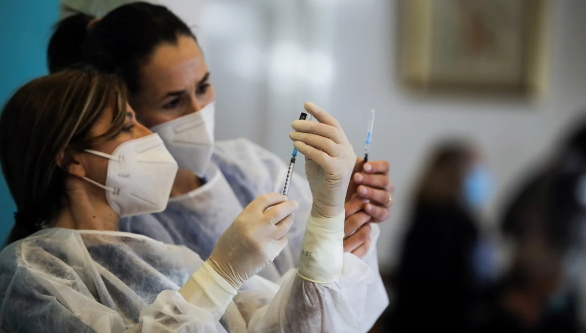 Jednoizbowy parlament Portugalii, Zgromadzenie Narodowe, zatwierdził w środę przedłużenie do 15 stycznia stanu wyjątkowego z powodu epidemii koronawirusa. Tymczasem wraz ze zwiększającą się dynamiką zakażeń medycy wezwali władze kraju do ogłoszenia lockdownu.