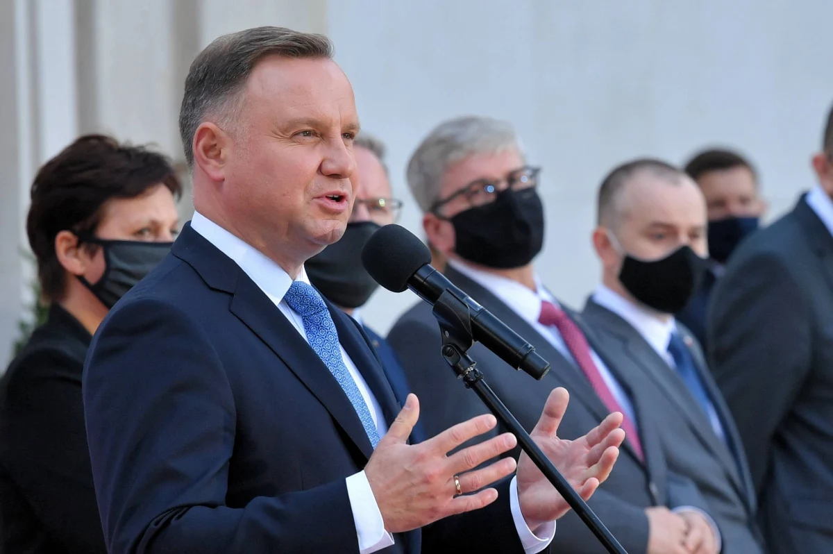 Prezydent Andrzej Duda zawetował nowelizację ustawy o działach administracji rządowej. Zmiana była konieczna ze względu na połączenie niektórych resortów w ramach ostatniej rekonstrukcji. 