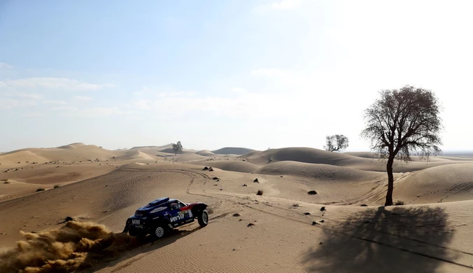 ​Rajd Dakar. Aron Domżała: Nasz przeciwnik spadł z wydmy