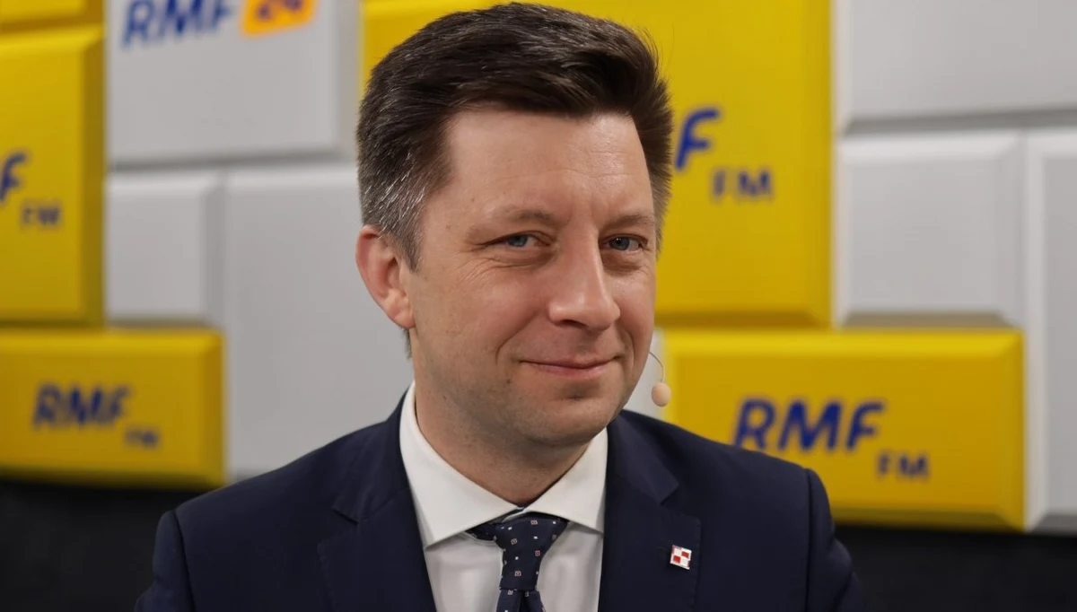 „Decyzja dotycząca obostrzeń jeszcze nie zapadła. My podejmujemy każdorazowo tego rodzaju ustalenia po analizie i wysłuchaniu ekspertów. Każdorazowo mamy bardzo trudne zadanie” – tak na pytanie o to, co czeka Polaków po 17 stycznia odpowiedział Gość Krzysztofa Ziemca w RMF FM Michał Dworczyk. 