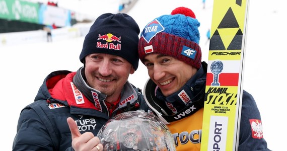 Kamil Stoch dzięki sobotniemu triumfowi w niemieckim Titisee-Neustadt zrównał się w liczbie wygranych konkursów indywidualnych Pucharu Świata w skokach narciarskich ze swoim wielkim poprzednikiem Adamem Małyszem. Utytułowany skoczek, a obecnie dyrektor do spraw skoków narciarskich w Polskim Związku Narciarskim, przyznał z kolei w jednym z wywiadów, że "mamy teraz najmocniejszą ekipę w historii". 