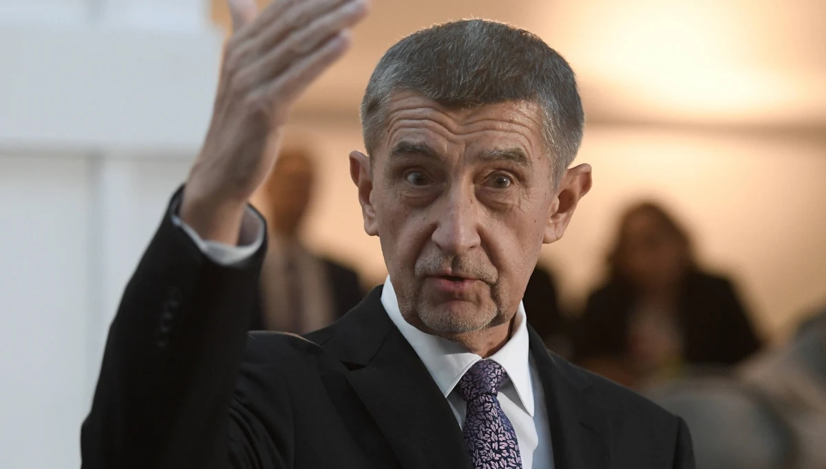 Prezydent Czech Milosz Zeman powiedział w opublikowanym w niedzielę wywiadzie, że wysłał list do prezydenta Izraela Reuwena Riwlina z prośbą o pomoc w organizacji szczepień przeciw Covid-19. Podobny list do swojego odpowiednika w Izraelu wysłał premier Andrej Babisz.