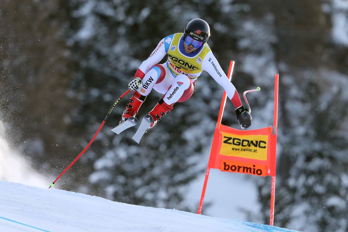 Szósty w klasyfikacji generalnej alpejskiego Pucharu Świata Mauro Caviezel doznał wstrząsu mózgu i naderwał więzadła w lewym kolanie podczas wypadku na treningu w Garmisch-Partenkirchen. Szwajcarski narciarz ma nadzieję, że uda mu się jeszcze w tym sezonie wrócić do rywalizacji.