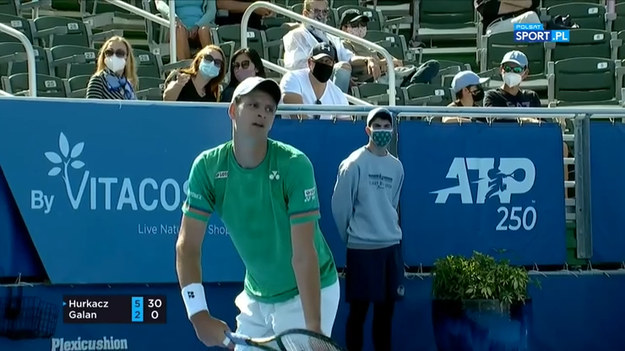 Hubert Hurkacz odniósł zwycięstwo w swoim pierwszym meczu w 2021 roku. W drugiej rundzie turnieju ATP w Delray Beach pokonał Daniela Elahiego Galana 6:2, 6:2. Zobacz skrót meczu!