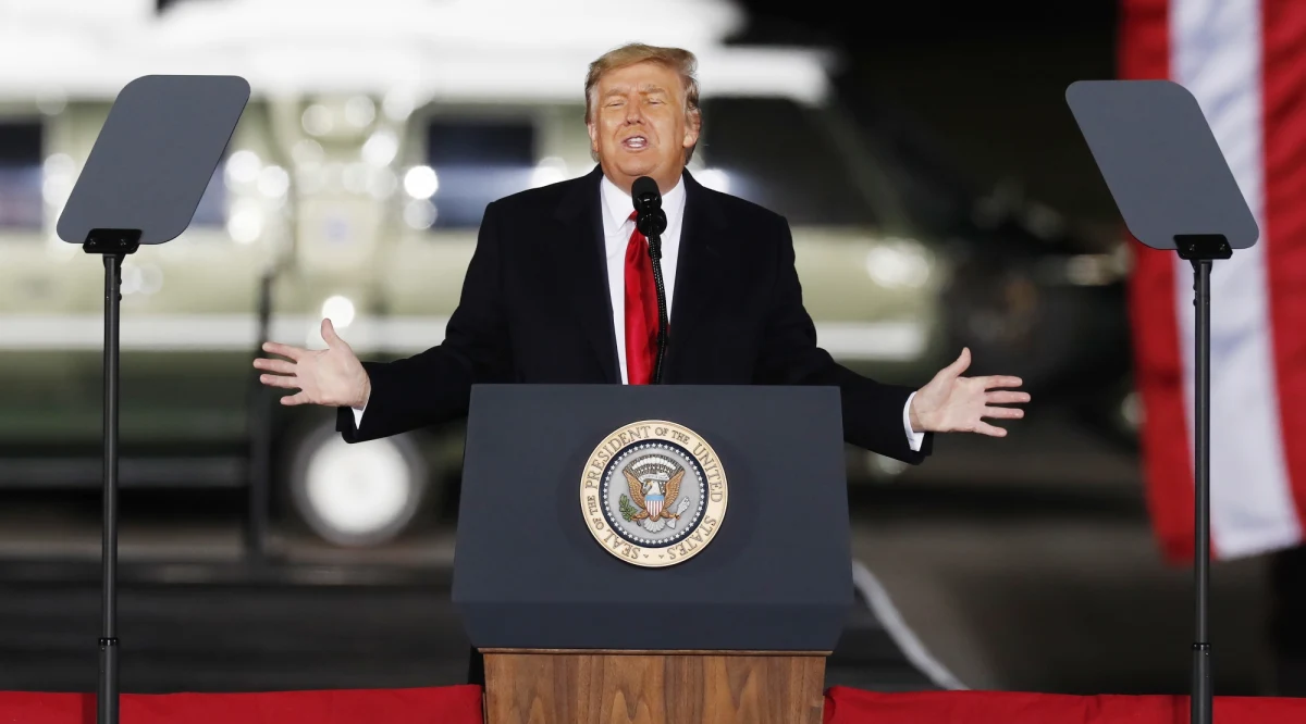 Demokratyczna przewodnicząca Izby Reprezentantów Nancy Pelosi poinformowała w niedzielę kongresmenów, że przed debatą o postawieniu prezydenta Donalda Trumpa w stan oskarżenia (impeachment) odbędzie się głosowanie o usunięciu go z urzędu.