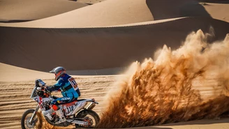 Rajd Dakar. Jacek Bartoszek miał wypadek i trafił do szpitala. Koniec rajdu dla Polaka