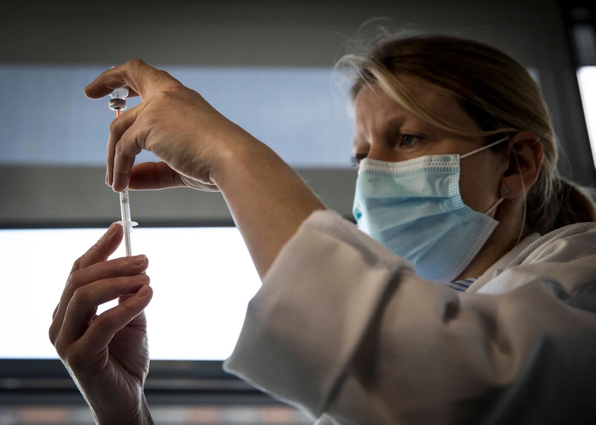 Kancelaria Premiera nawiązuje współpracę między innymi ze sportowcami i internetowymi influencerami, którzy będą promowali szczepienia przeciw Covid-19 - dowiedział się nasz dziennikarz. 