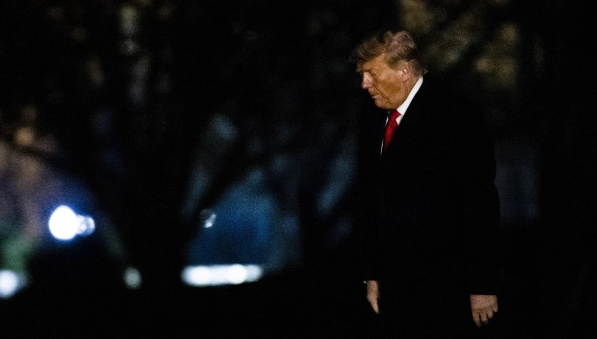 Serwis YouTube poinformował, że na co najmniej tydzień zawiesił kanał prezydenta USA Donalda Trumpa. YT tłumaczy, że to z powodu podżegania do przemocy. W ciągu najbliższych siedmiu dni na koncie Trumpa nie będą mogły pojawiać się nowe treści. 