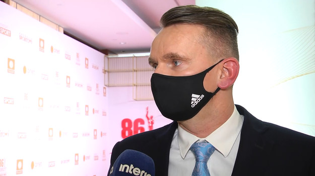 Troszkę orientuję się w świecie sportu i nawet nie zamierzam porównywać popularności piłki nożnej w stosunku do żużla - mówi w rozmowie z Interią Krzysztof Cegielski, były żużlowiec, drużynowy wicemistrz świata z 2001 roku.
