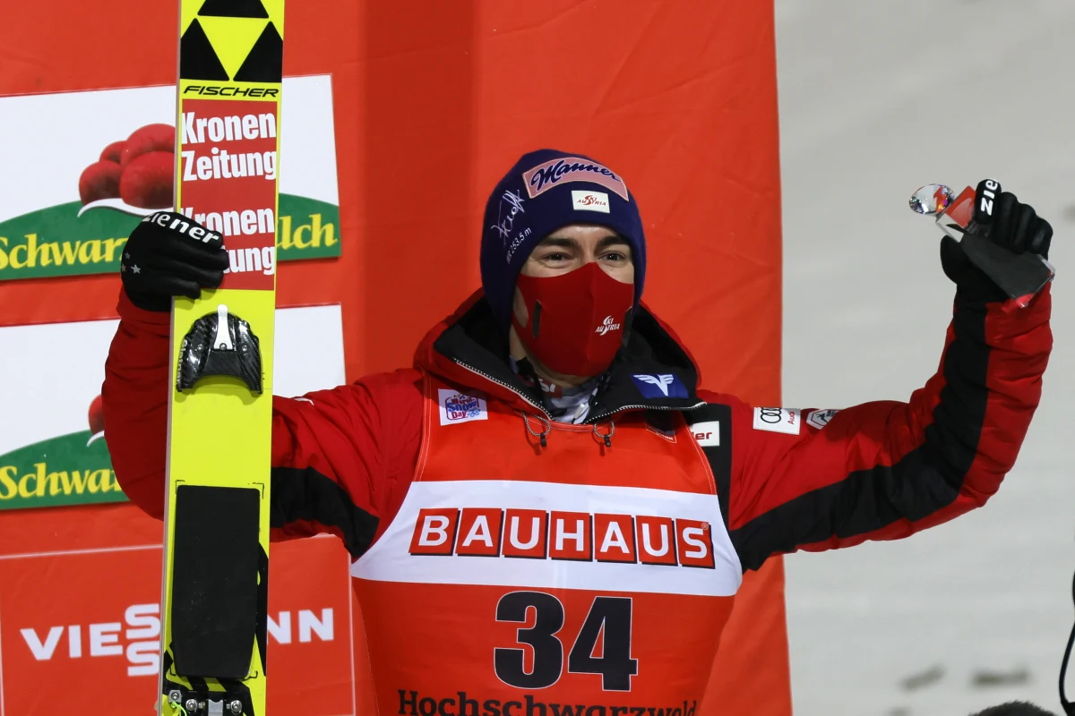 Broniący Kryształowej Kuli Stefan Kraft nie wystąpi w zawodach Pucharu Świata w Zakopanem. Powodem takiej decyzji są problemy zdrowotne. z jakimi zmaga się austriacki skoczek. 