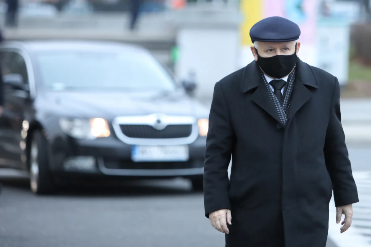 Decyzją prezesa Jarosława Kaczyńskiego nastąpiło rozwiązanie organizacji terenowej PiS w Wałbrzychu oraz wykluczenie wszystkich członków partii w tym mieście - poinformował w środę szef Komitetu Wykonawczego PiS Krzysztof Sobolewski.