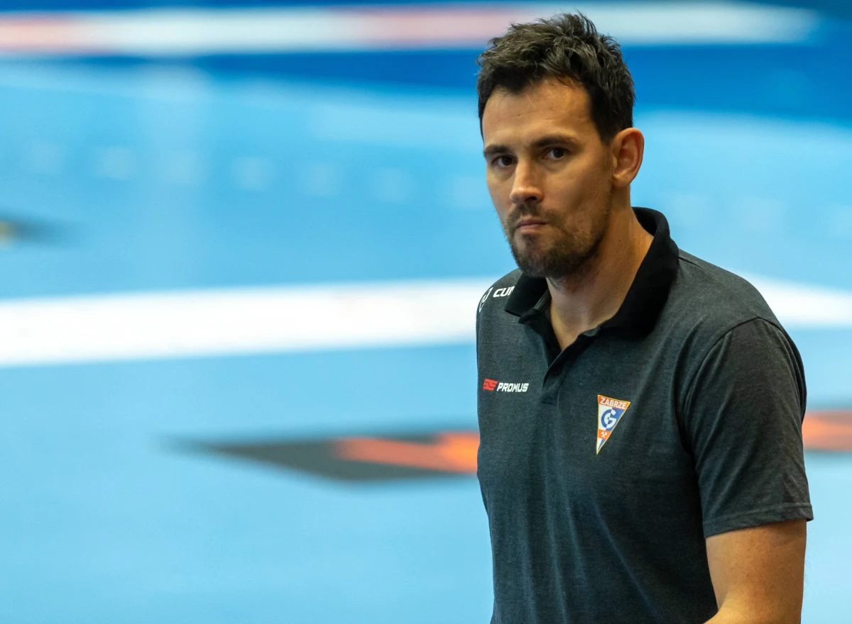 Jutro polscy szczypiorniści rozpoczną udział w mistrzostwach świata. Biało-czerwoni w swoim pierwszym meczu na turnieju zmierzą się z Tunezją. W fazie grupowej podopiecznych Patryk Rombla czeka trudne zdanie, bo w grupie zmierzą się jeszcze z Brazylią i Hiszpanią. Były reprezentant Polski, a obecnie trener drużyny Górnika Zabrze Marcin Lijewski przyznaje, że dla biało-czerwonych mistrzostwa świata będą kolejnym ważnym doświadczaniem. "Musimy nabierać doświadczania. Imprezą docelową tej grupy są mistrzostwa świata w 2023 roku w Polsce i Szwecji. To będzie też bezpośrednia kwalifikacji olimpijska i tam już na tej imprezie będzie presja" – zaznacza starszy z braci Lijewskich, z którym o występie Polaków na mistrzostwach świata w Katarze rozmawiał Wojciech Marczyk z redakcji sportowej RMF FM. 