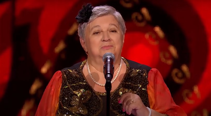 Jedną z najpopularniejszych uczestniczek drugiej edycji "The Voice Senior" jest Anna Tchórzewska, która zaśpiewała przebój "Dziś prawdziwych Cyganów już nie ma". Wokalistka ze Skarżyska-Kamiennej wcześniej pojawiła się w "Mam talent".