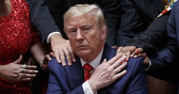 Prezydent USA Donald Trump opuszcza Biały Dom z poparciem na poziomie 29 procent, najniższym od początku jego prezydentury - wynika z opublikowanego w piątek sondażu ośrodka Pew Research.