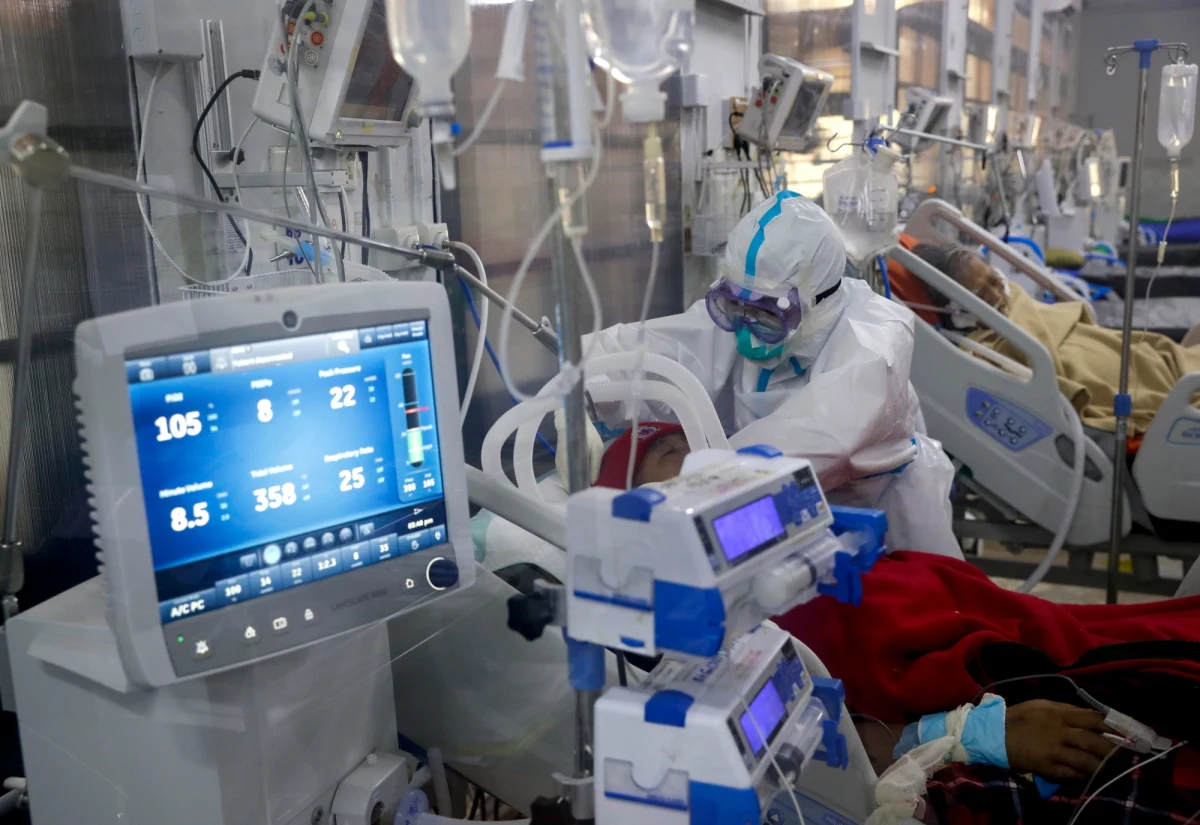 W ciągu ostatniej doby zmarło 196 osób zakażonych koronawirusem, natomiast od początku pandemii we Francji zarejestrowano 70 142 zgonów, a zakaziło się 2 894 347 osób - poinformowała Agencja Zdrowia Publicznego (SPF).
