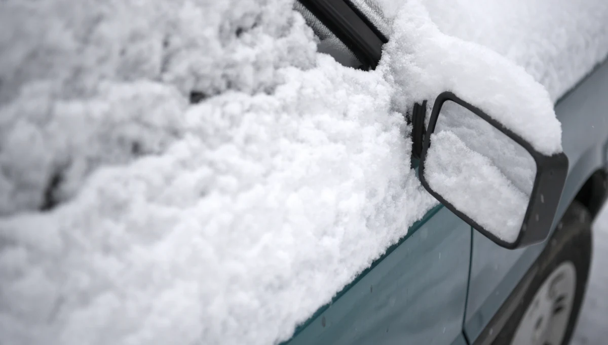 Za nami niezwykle zimna noc. Minus 24,1 stopnia C, a przy gruncie nawet minus 32 stopnie - takie najniższe temperatury zanotowali synoptycy w nocy z soboty na niedzielę w Suwałkach (Podlaskie). To najniższe tej zimy temperatury w regionie - poinformowało IMGW. W całej Polsce według pomiarów z godz. 5:00 bardzo zimno było także w warmińsko-mazurskiej Gołdapi (-25,5 stopni Celsjusza).