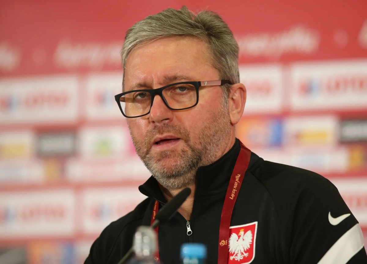 Jerzy Brzęczek przestał być trenerem piłkarskiej reprezentacji Polski - poinformował Polski Związek Piłki Nożnej. "Chciałbym podziękować trenerowi Brzęczkowi za dotychczasową pracę z naszą kadrą narodową" - podkreślił prezes PZPN Zbigniew Boniek. 