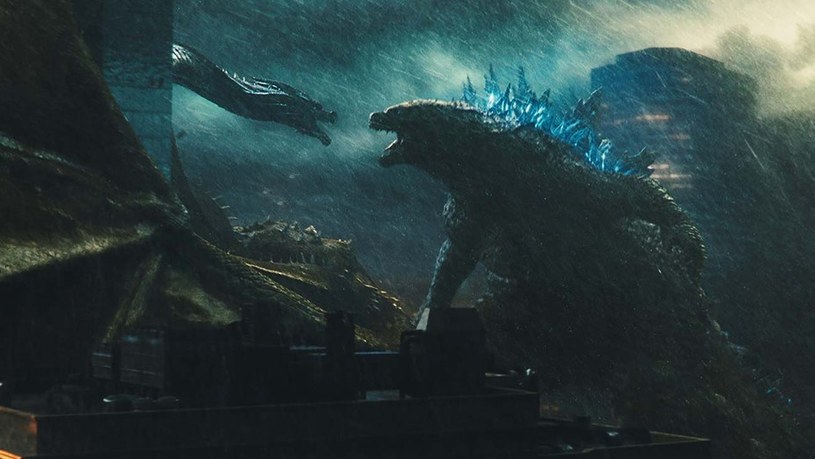 Zakończył się spór pomiędzy studiami Warner Bros. i Legendary Entertainment dotyczący premiery filmu "Godzilla vs. Kong". Efekt negocjacji, które sprawiły, że spór nie przeniósł się do sądu, powinien zadowolić wszystkich kinomanów. W przeciwieństwie do większości nowych filmów, których premiera zostaje przełożona na czas późniejszy, film Adama Wingarda będzie można zobaczyć o dwa miesiące wcześniej.