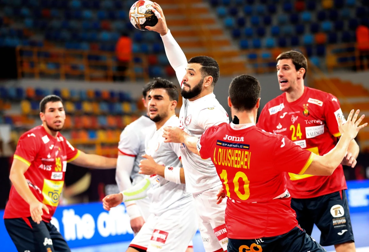 ​Polska awansowała do drugiej rundy mistrzostw świata piłkarzy ręcznych w Egipcie, dzięki porażce Tunezji z Hiszpanią 30:36 (14:17) w pierwszym wtorkowym meczu grupy B. Przed nami jeszcze spotkanie biało-czerwonych z Brazylią. Początek o godz. 20:30.