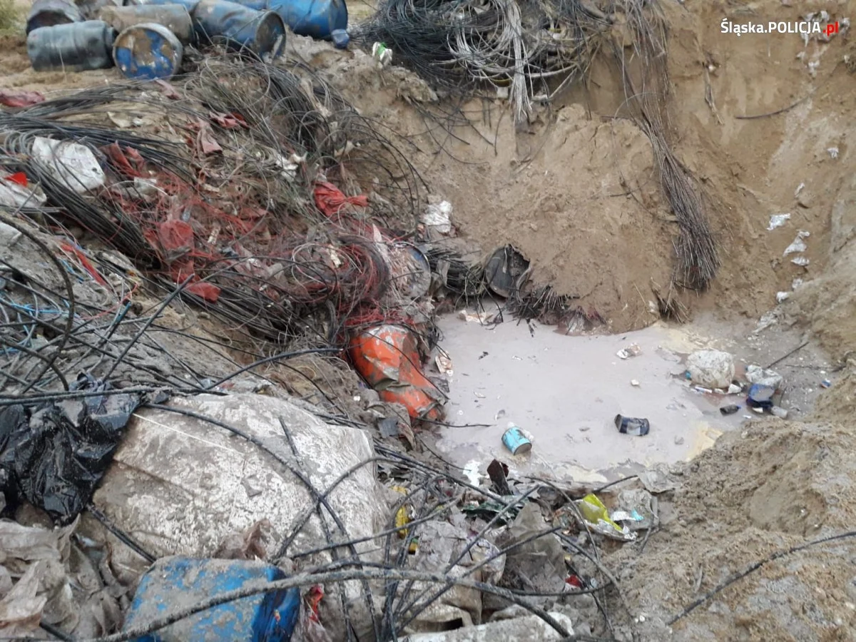 Gigantyczne będą koszty utylizacji odpadów, które w kilku województwach składowała mafia śmieciowa. Szacuje się, że ich usunięcie może teraz kosztować co najmniej kilkadziesiąt milionów złotych. Prokuratura Regionalna w Katowicach zakończyła właśnie śledztwo w tej sprawie i oskarżyła 30 osób.