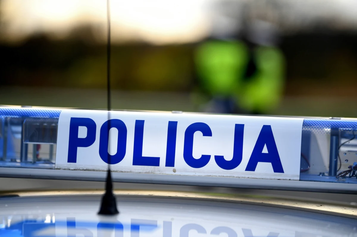 Funkcjonariusze z Archiwum X Komendy Głównej Policji odkryli prawdziwą wersję zdarzeń zabójstwa 15-letniej łodzianki z 1989 roku. Sprawcą okazał się wówczas 21-letni znajomy dziewczyny - poinformował rzecznik Komendy Głównej Policji inspektor Mariusz Ciarka. Z uwagi, że sprawca nie żyje śledztwo w tej sprawie zostało umorzone.