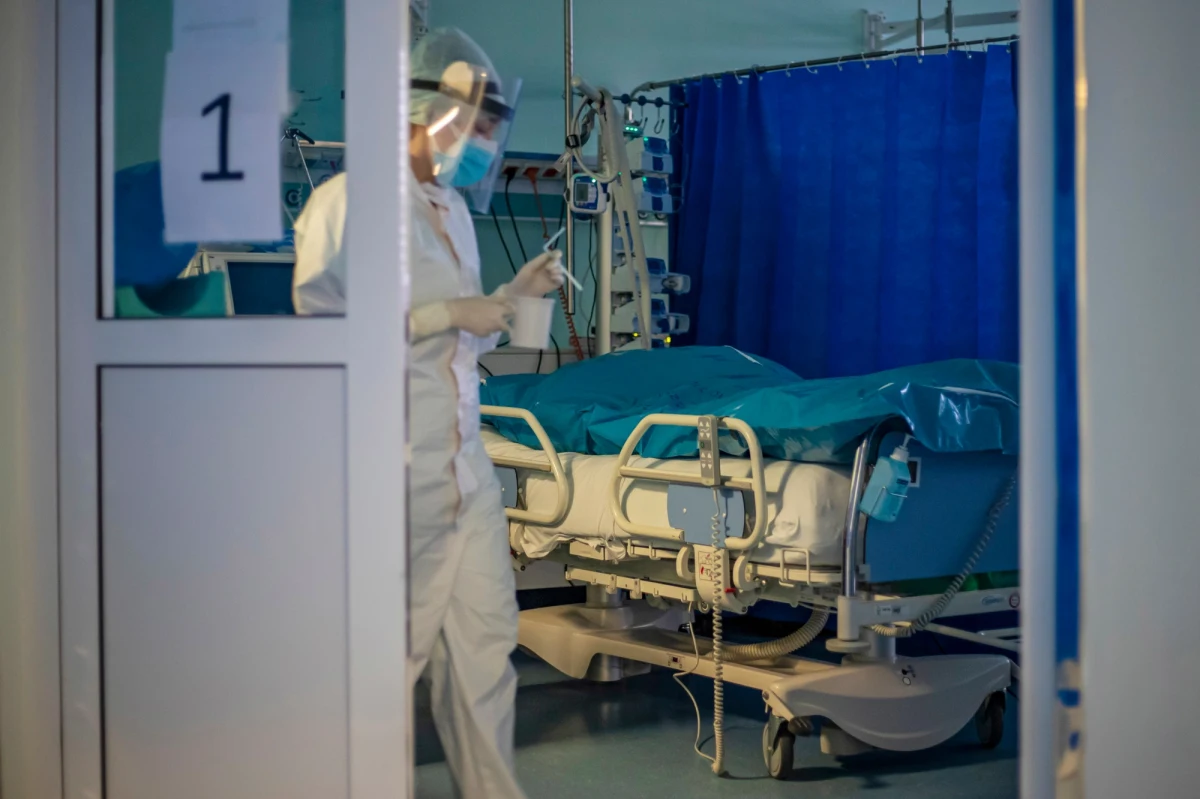 Ministerstwo Zdrowia informuje o nowych 7 152 przypadkach zakażenia koronawirusem. Ostatniej doby zmarło 419 chorych na Covid-19. Bilans epidemii koronawirusa w Polsce to 1 457 755 zakażonych. Od początku epidemii zmarło 34 561  pacjentów.