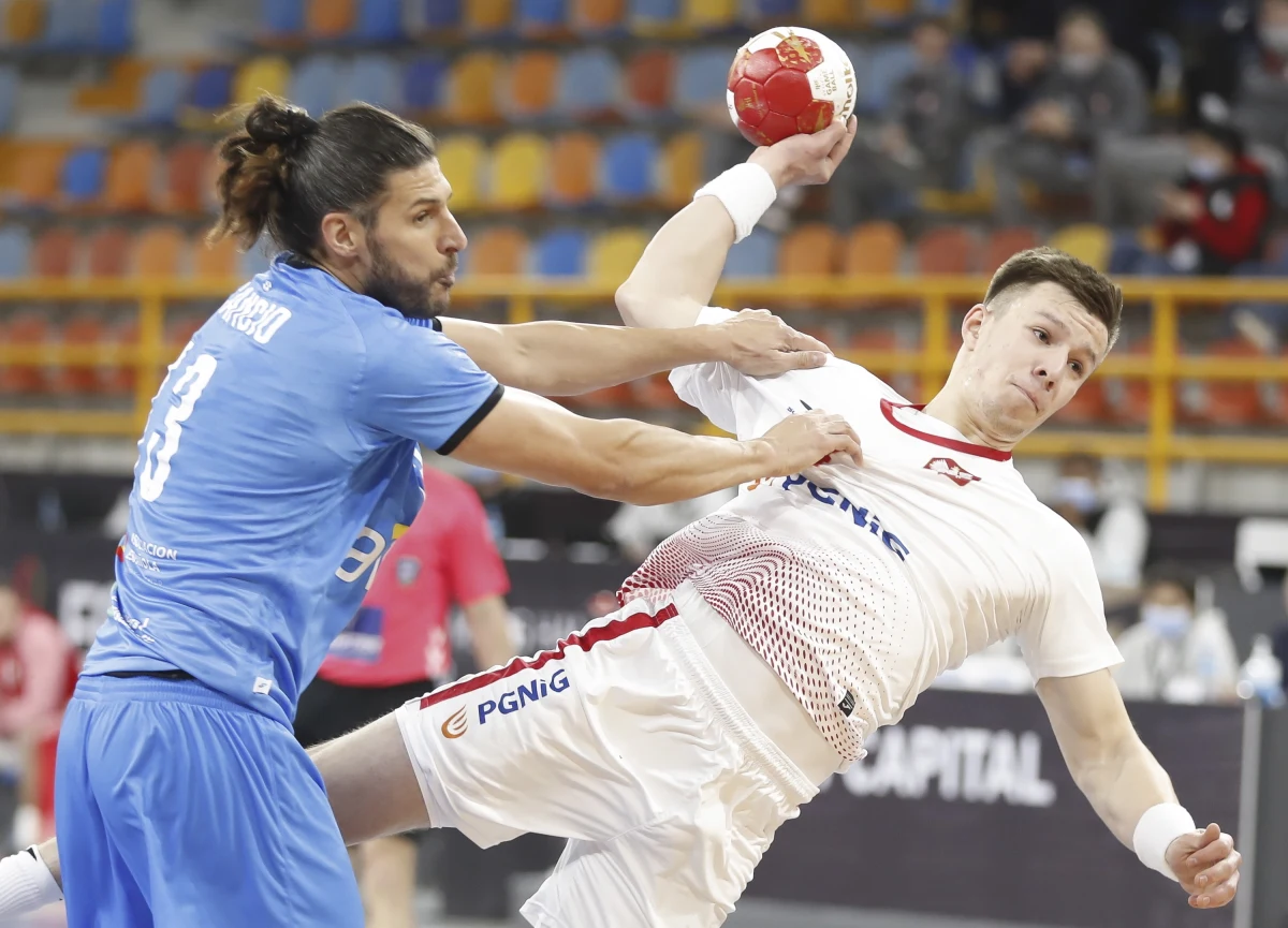 Polscy szczypiorniści wygrali z Urugwajem 30:16 na Mistrzostwach Świata piłkarzy ręcznych w Egipcie. Tym spotkaniem biało- czerwoni rozpoczęli walkę o ćwierćfinał. 