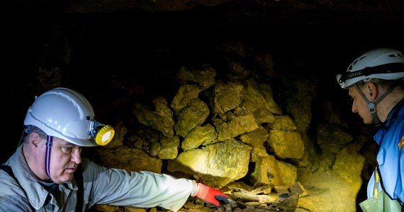 ​Przyszłość śląskich zabytków wpisanych na listę światowego dziedzictwa UNESCO stoi pod znakiem zapytania. Stowarzyszeniu Miłośników Ziemi Tarnogórskiej, które zarządza Zabytkową Kopalnią Srebra i Sztolnią Czarnego Pstrąga w Tarnowskich Górach może grozić upadłość. Powodem jest wstrzymanie ruchu turystycznego na skutek pandemii. Stowarzyszenie apeluje o wsparcie finansowe, bo zabytki utrzymywane są w ponad 90 procentach z wpływów z biletów wstępu. 