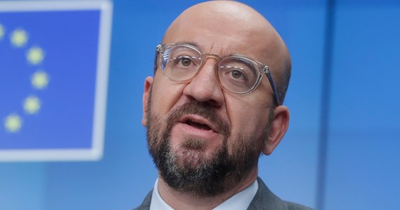 Przewodniczący Rady Europejskiej Charles Michel oznajmił w czwartek po zakończeniu szczytu szefów państw i rządów UE, że koncerny farmaceutyczne muszą respektować swoje zobowiązania w kwestii terminów dostaw szczepionek.