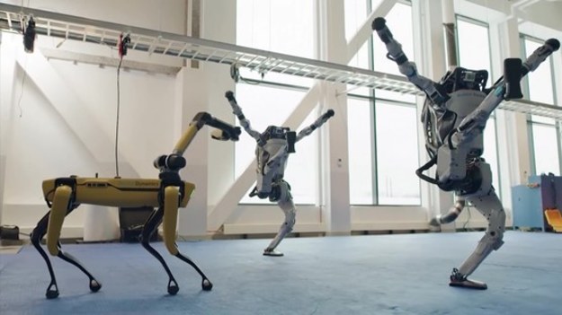 Firma robotyczna spędziła ok. półtora roku na zaprojektowaniu maszyn, które potrafią... tańczyć.