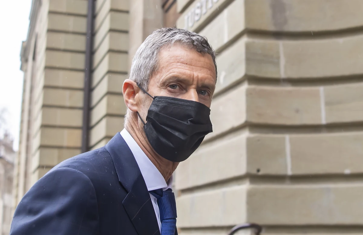 Siedem lat po rozpoczęciu śledztwa sąd w Szwajcarii skazał izraelskiego miliardera Beny'ego Steinmetza na pięć lat więzienia za fałszowanie dokumentów i korumpowanie przedstawicieli władz Gwinei w zamian za koncesje na eksploatację złóż rudy żelaza.