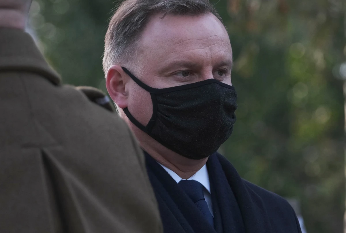 Sprawa uczciwości ostatnich wyborów prezydenckich w USA jest rozstrzygnięta i nie ma co nad tym dyskutować - powiedział w piątek prezydent Andrzej Duda. Podkreślił, że gratując Joe Bidenowi udanej kampanii wyborczej zachował zdroworozsądkowy spokój.