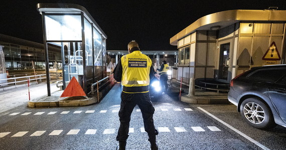 Rząd Szwecji ogłosił zamknięcie granicy z Norwegią w związku z wykryciem w Nordre Follo pod Oslo ogniska brytyjskiego szczepu koronawirusa. W niedzielę w tej gminie potwierdzono 11 kolejnych przypadków tej odmiany SARS-CoV-2.