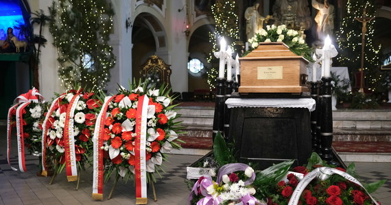 Na cmentarzu parafii św. Anny w Katowicach spoczął Erwin Sówka - słynny malarz-prymitywista. Artysta zmarł 21 stycznia w wieku 84 lat.