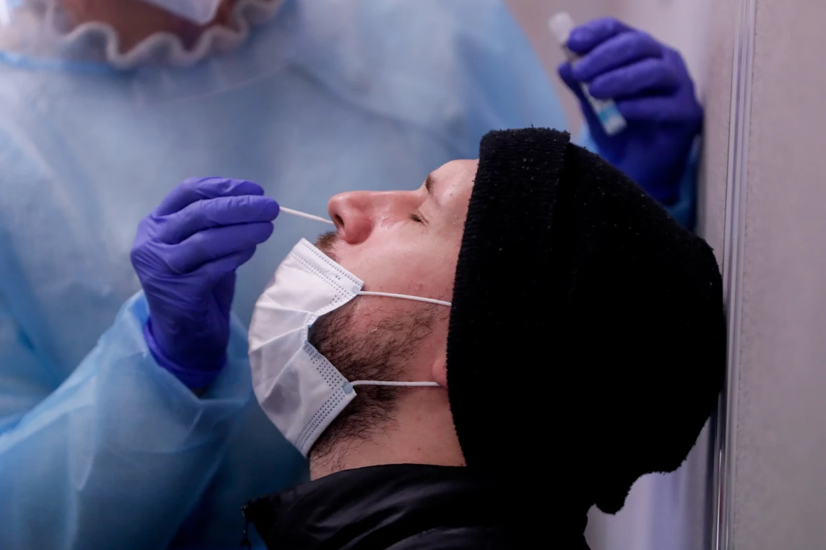 Premier Norwegii Erna Solberg ogłosiła, że od północy z czwartku na piątek zostaną zamknięte granice dla osób, które nie mieszkają w tym kraju. O przywiezienie nowych przypadków koronawirusa posądzani są m.in. pracownicy tymczasowi z Polski.
