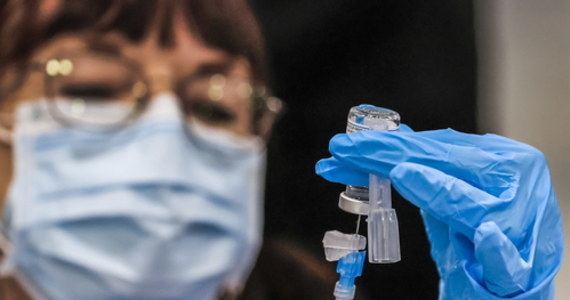 Unia Europejska i AstraZeneca nie dokonały przełomu w kwestii opóźnionych dostaw szczepionek Covid-19, powiedziała komisarz UE ds. Zdrowia Stella Kyriakides po środowym spotkaniu z przedstawicielami firmy. W ubiegłym tygodniu AstraZeneca podała, że dostawy jej szczepionki do krajów Unii Europejskiej w pierwszym kwartale 2021 r. będą mniejsze niż pierwotnie ustalono. 