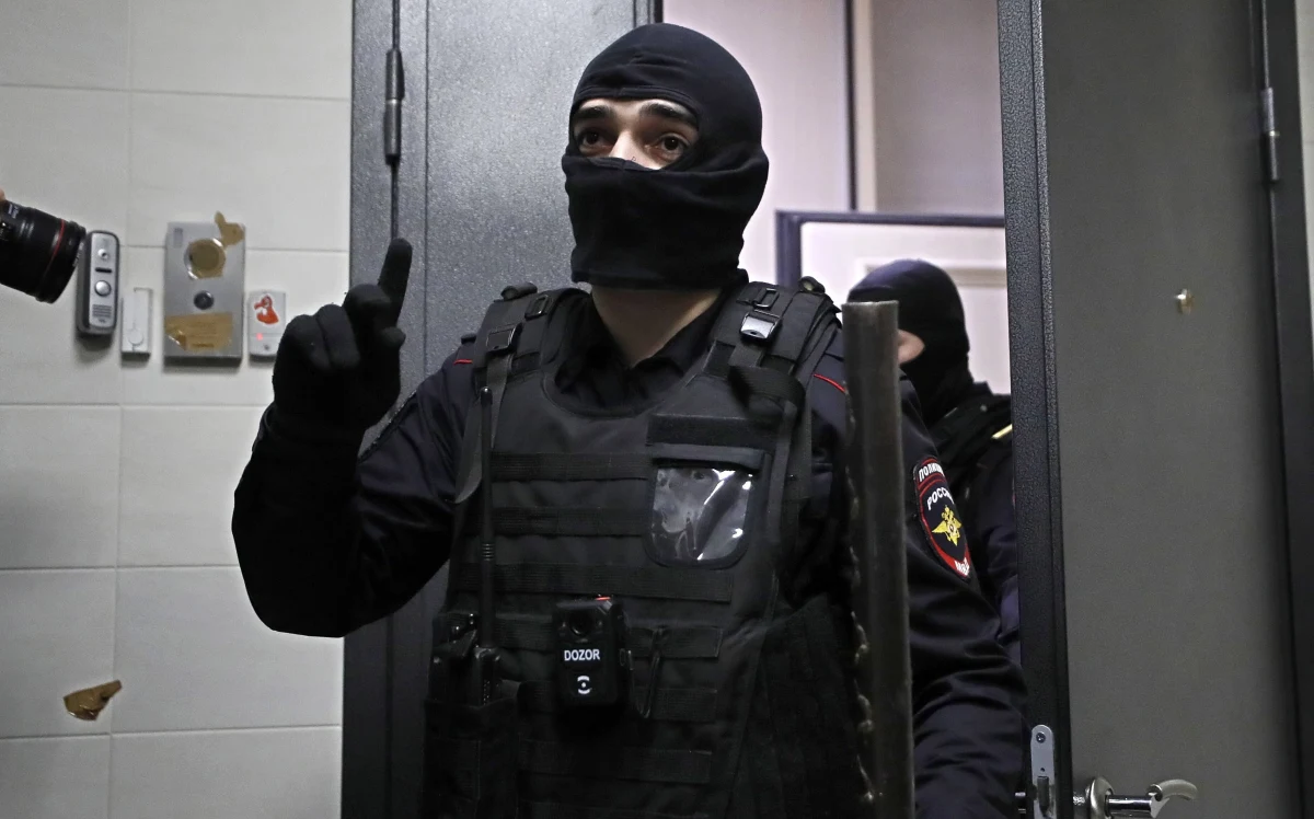 ​Niezależny radny miejski z Moskwy Konstantin Jankauskas poinformował w piątek, że został zatrzymany. Policja zamierza przesłuchać go w sprawie karnej dotyczącej naruszenia wymogów sanitarnych podczas demonstracji 23 stycznia w obronie Aleksieja Nawalnego.