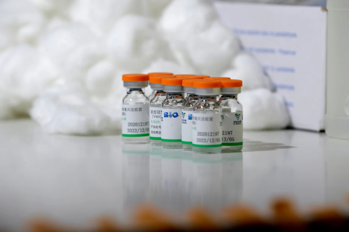 Komisja Europejska wprowadza mechanizm autoryzacji eksportu szczepionek. Ma on obowiązywać do końca marca. W ten sposób Komisja Europejska chce powstrzymać opóźnienia w dostawach preparatów przeciw Covid-19 do unijnych krajów. 