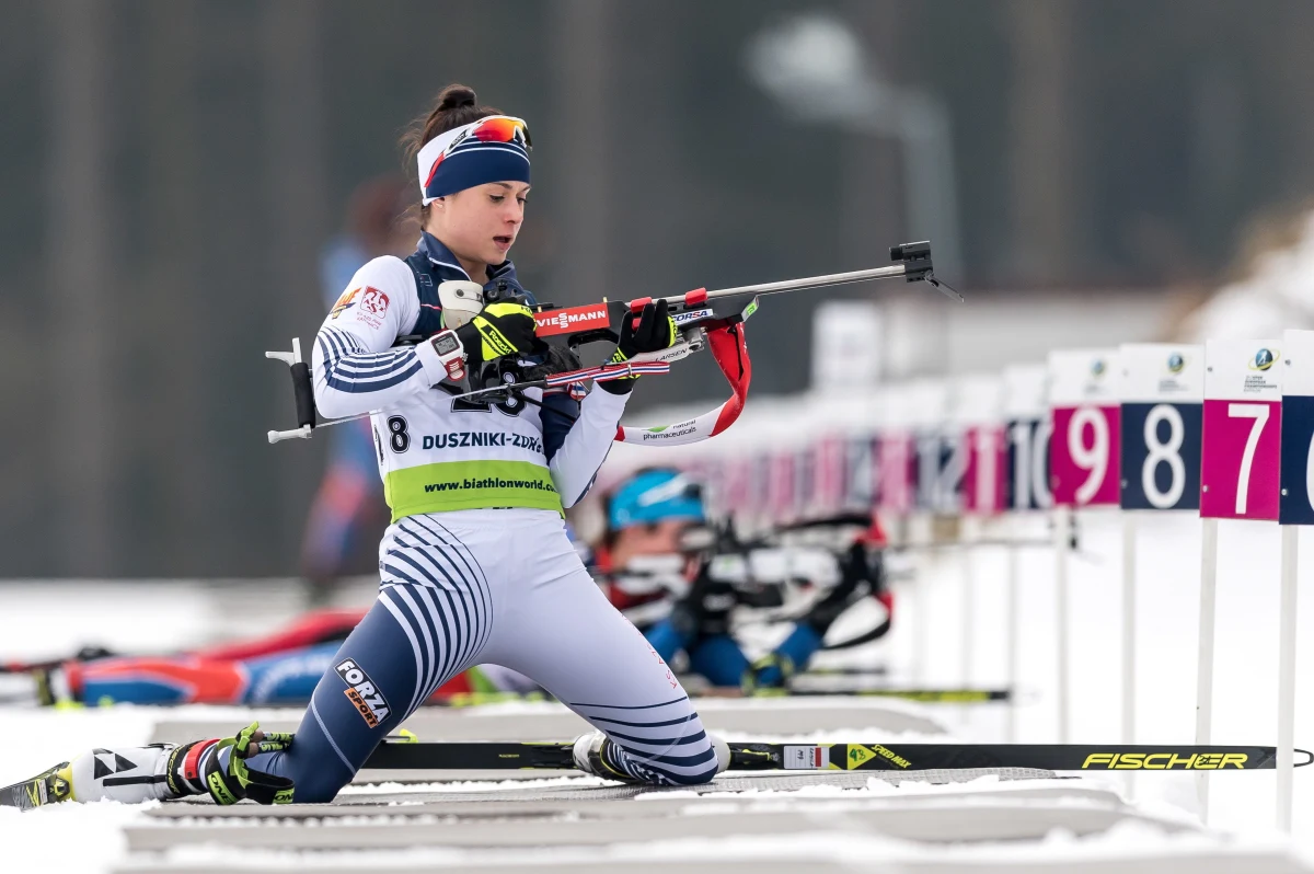 ​Biathlonistka Kamila Żuk została w Dusznikach-Zdroju mistrzynią Europy w biegu na dochodzenie na 10 km. To drugi złoty medal reprezentacji Polski w tych zawodach - w środę na 15 km najlepsza była Monika Hojnisz-Staręga.