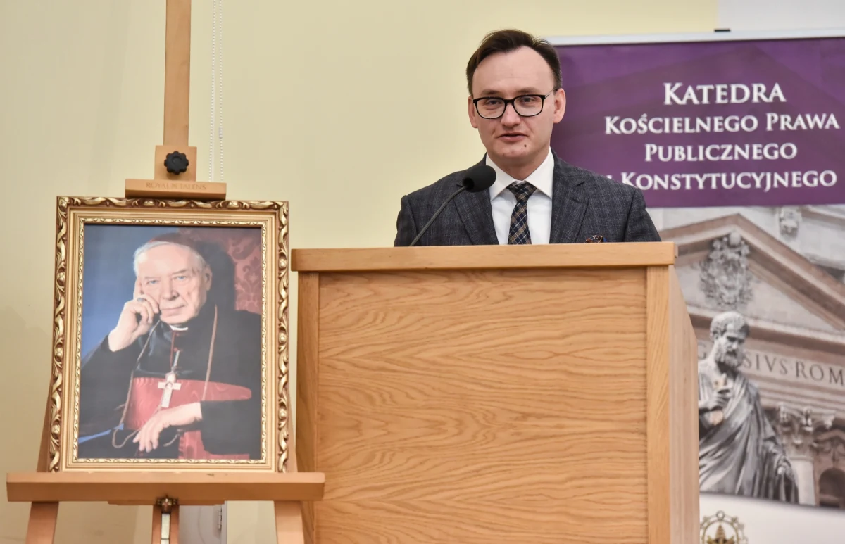 "Przesłanie kardynała Stefana Wyszyńskiego byłoby niepełne, gdyby obowiązywały dawne przepisy aborcyjne" – powiedział w sobotę w Katolickim Uniwersytecie Lubelskim Rzecznik Praw Dziecka Mikołaj Pawlak.