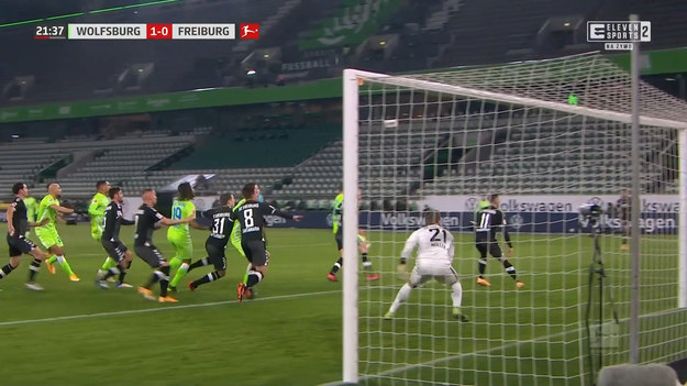 VfL Wolfsburg - SC Freiburg w 19. kolejce Bundesligi. Zespół Bartosza Białka pewnie wygrał mecz z SC Freiburg. 