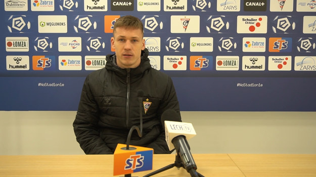 W remisowym 1-1 spotkaniu Górnika Zabrze z Lechem Poznań strzelec bramki dla zabrzan Alex Sobczyk należał do jednych z najlepszych na boisku. Nie wystarczyło to jednak do tego, żeby jego zespół triumfował i jeszcze bardziej zmniejszył dystans do Legii Warszawa czy Rakowa Częstochowa, które w 15. kolejce Ekstraklasy swoje mecze przegrały.Źródło wideo: Górnik TV